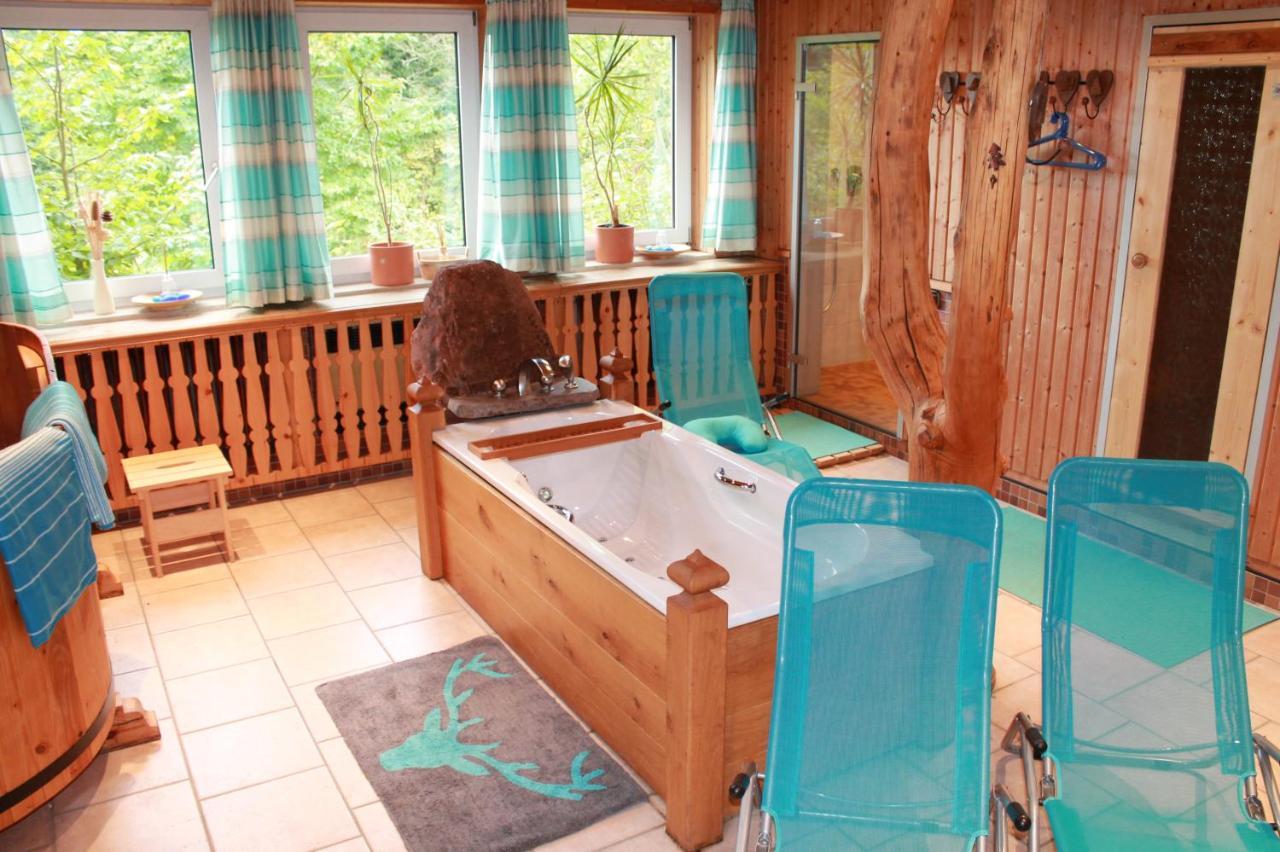 Landhotel Untere Kapfenhardter Muehle Unterreichenbach Esterno foto