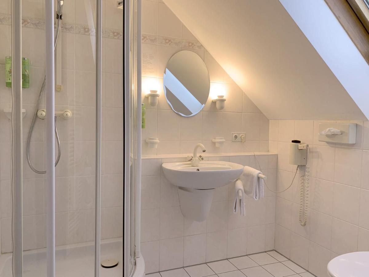 Landhotel Untere Kapfenhardter Muehle Unterreichenbach Esterno foto