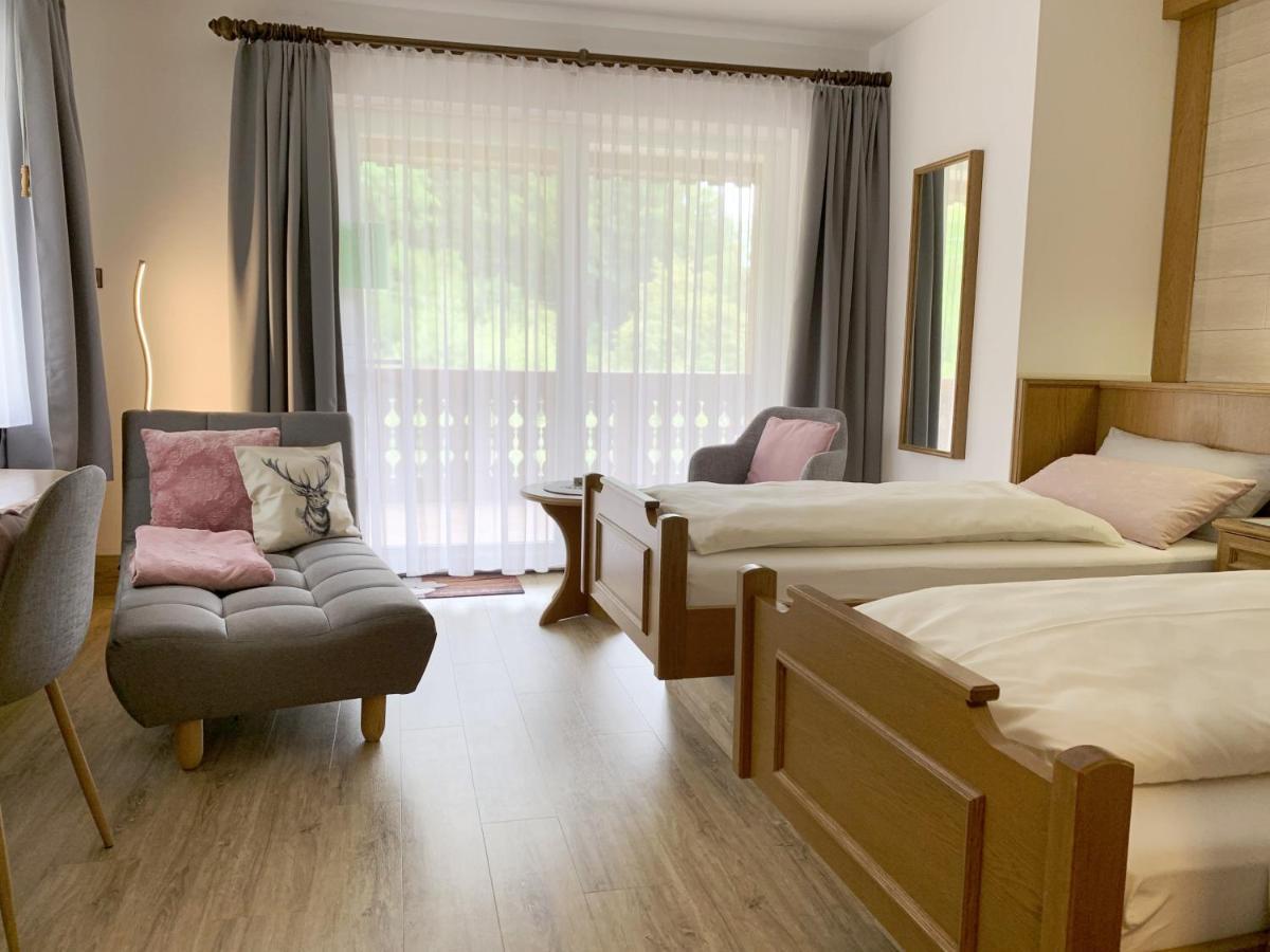 Landhotel Untere Kapfenhardter Muehle Unterreichenbach Esterno foto