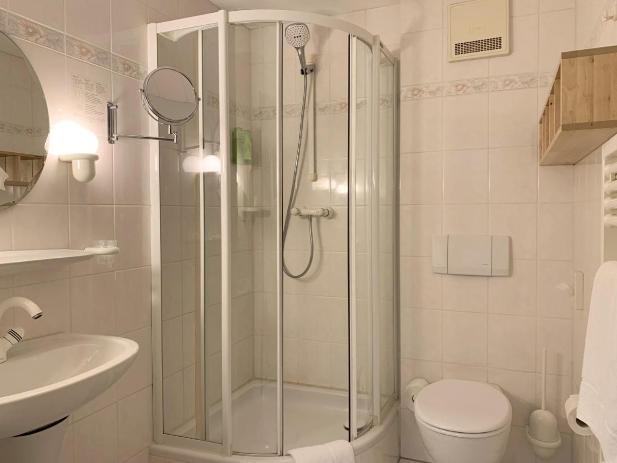 Landhotel Untere Kapfenhardter Muehle Unterreichenbach Esterno foto