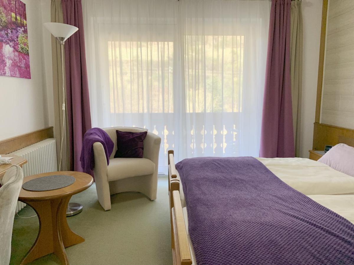 Landhotel Untere Kapfenhardter Muehle Unterreichenbach Esterno foto