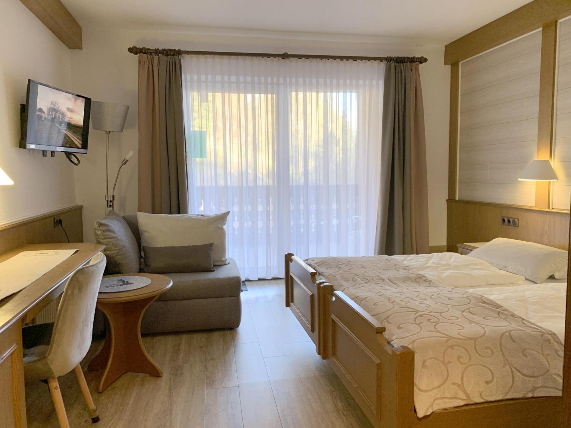 Landhotel Untere Kapfenhardter Muehle Unterreichenbach Esterno foto
