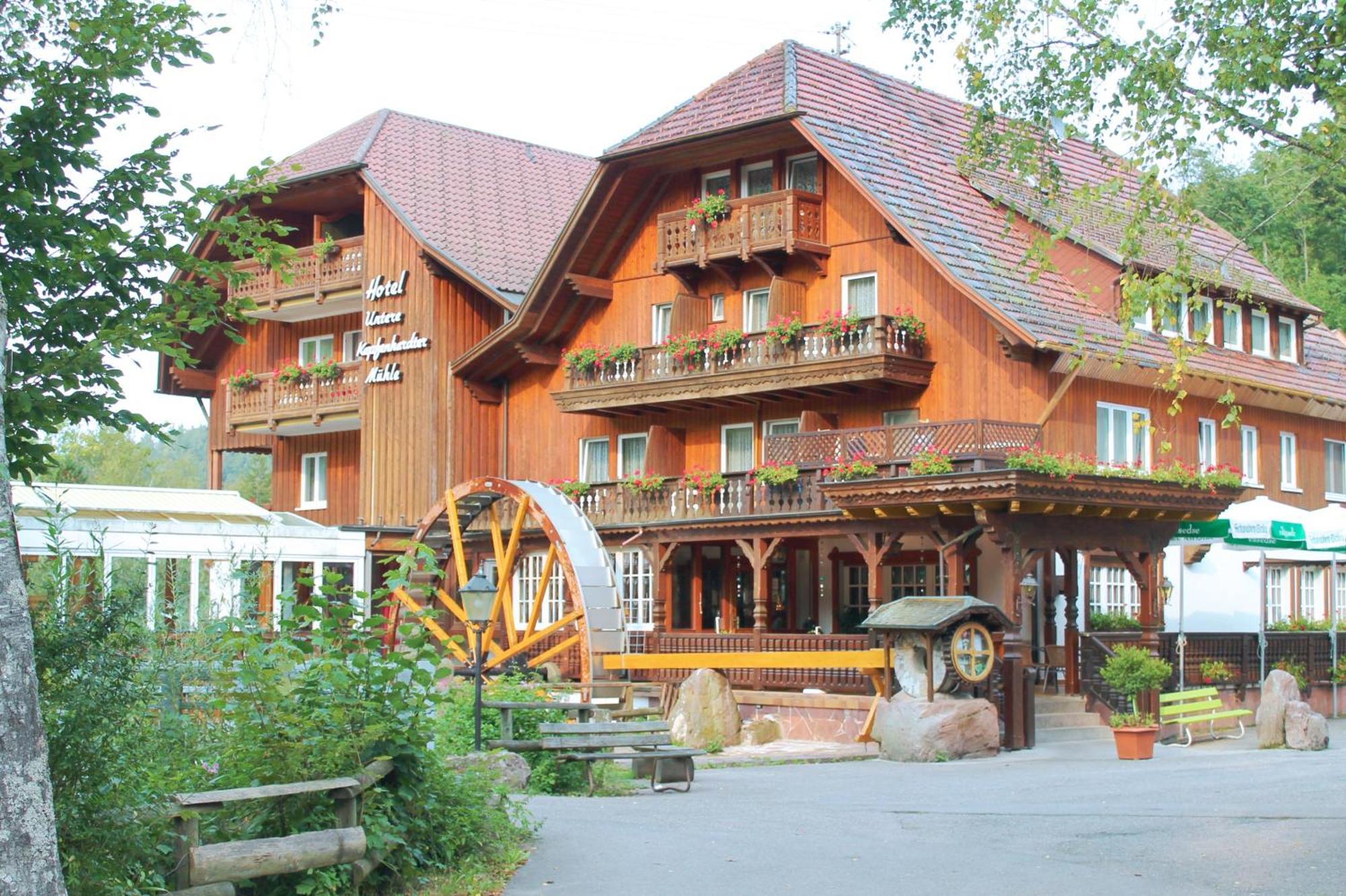 Landhotel Untere Kapfenhardter Muehle Unterreichenbach Esterno foto