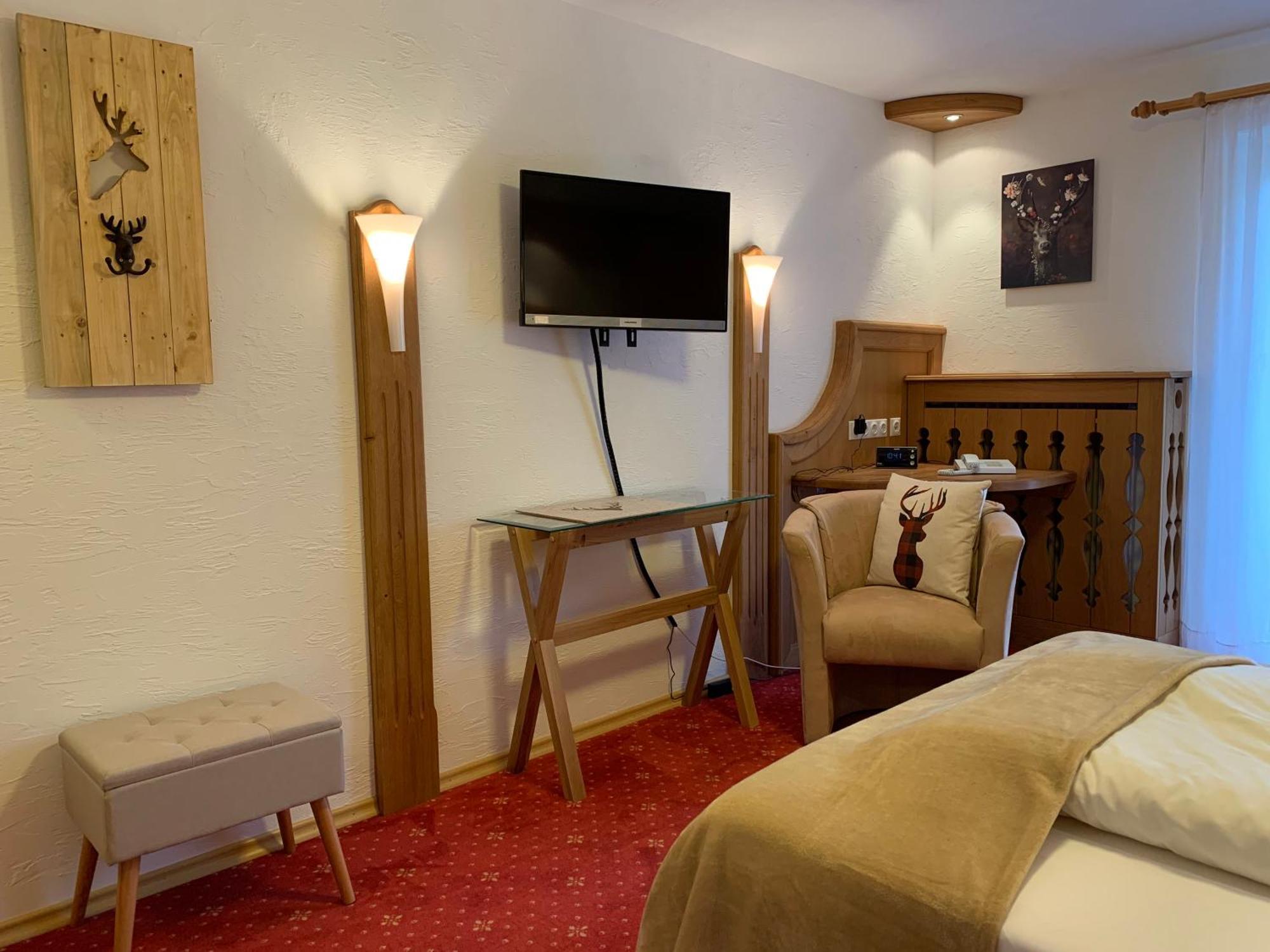 Landhotel Untere Kapfenhardter Muehle Unterreichenbach Esterno foto